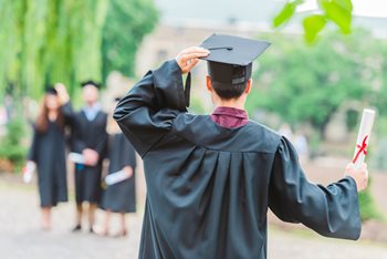 How Earning an MBA Degree Can Help You Be a Better