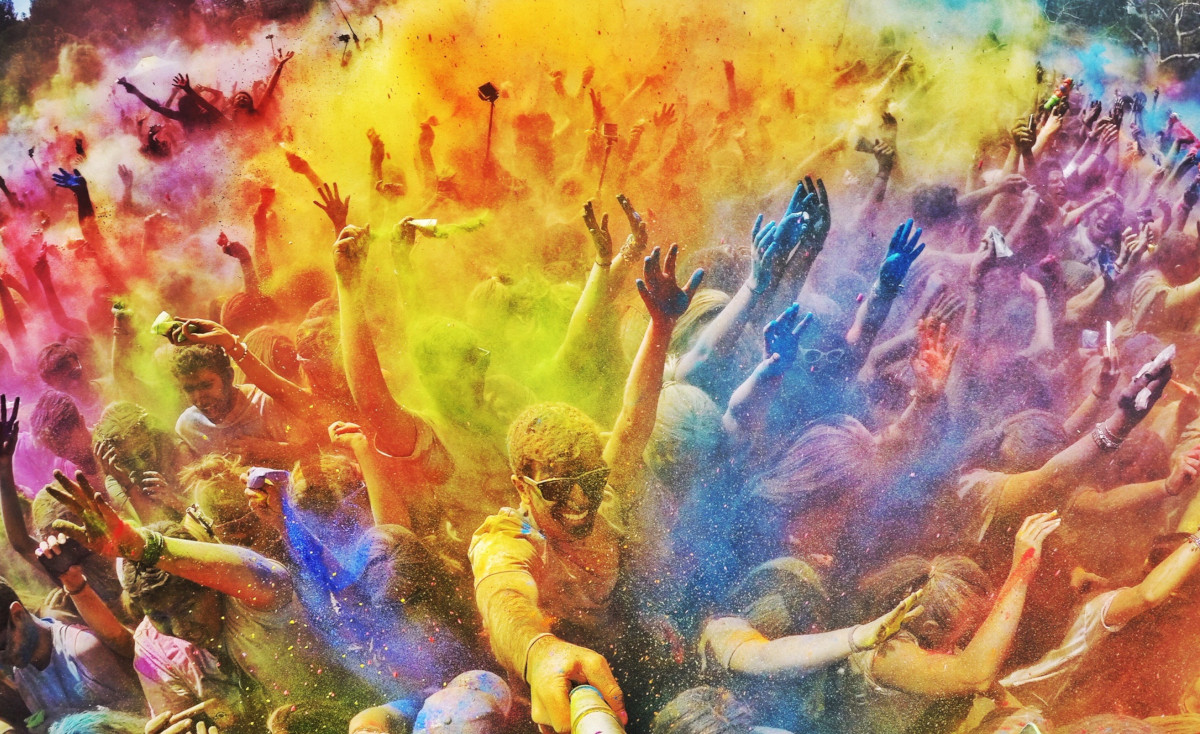 Color Psychology in eCommerce Marketing: 5 Ways to Drive Your Sales in Holiday Season