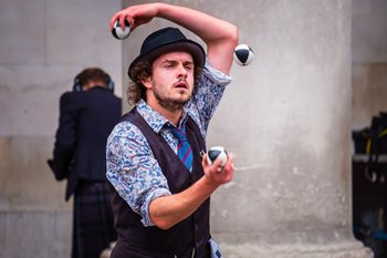 How to Juggle Multiple Jobs like a Pro [Infographic]