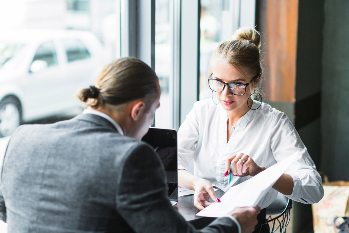 How to Persuade Your B2B Competitor’s Clients to Switch to You