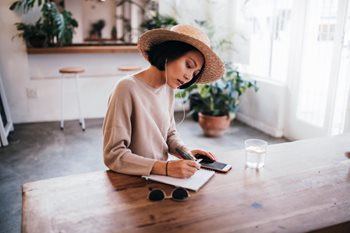 5 Ways to Stay Consistent on Your Marketing Channels