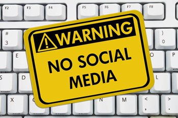 Why Banning Your Staff From Social Media at Work i