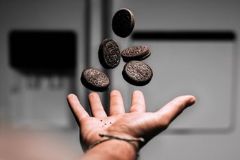 How Oreo's Adaptable Strategy Helps Them Dominate Social Media
