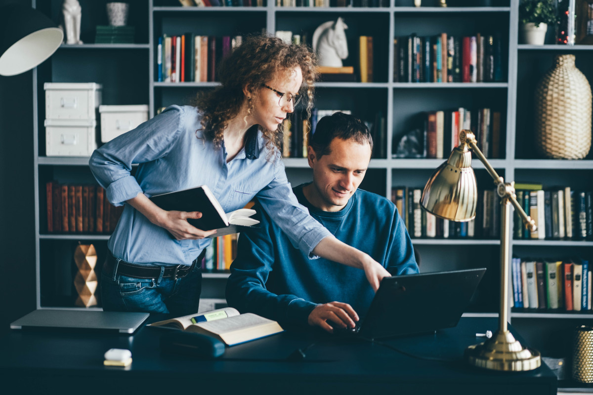 15 Tasks to Delegate to a Temporary Assistant