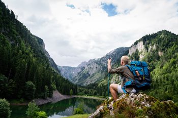 How to Create an Effective Employee Wellbeing Strategy in 7 Steps