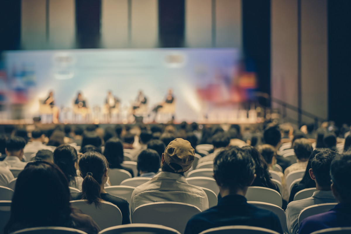 Reintroducing In-Person Events. Is Hybrid the Way Forward? 