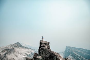 SME Growth: A Survival Guide to Make it Against the Big Players