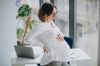 Pregnancy Discrimination: Top 7 Examples in the Workplace