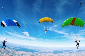 How to Begin Converting Visitors Into Customers As Soon As They Land On Your Site