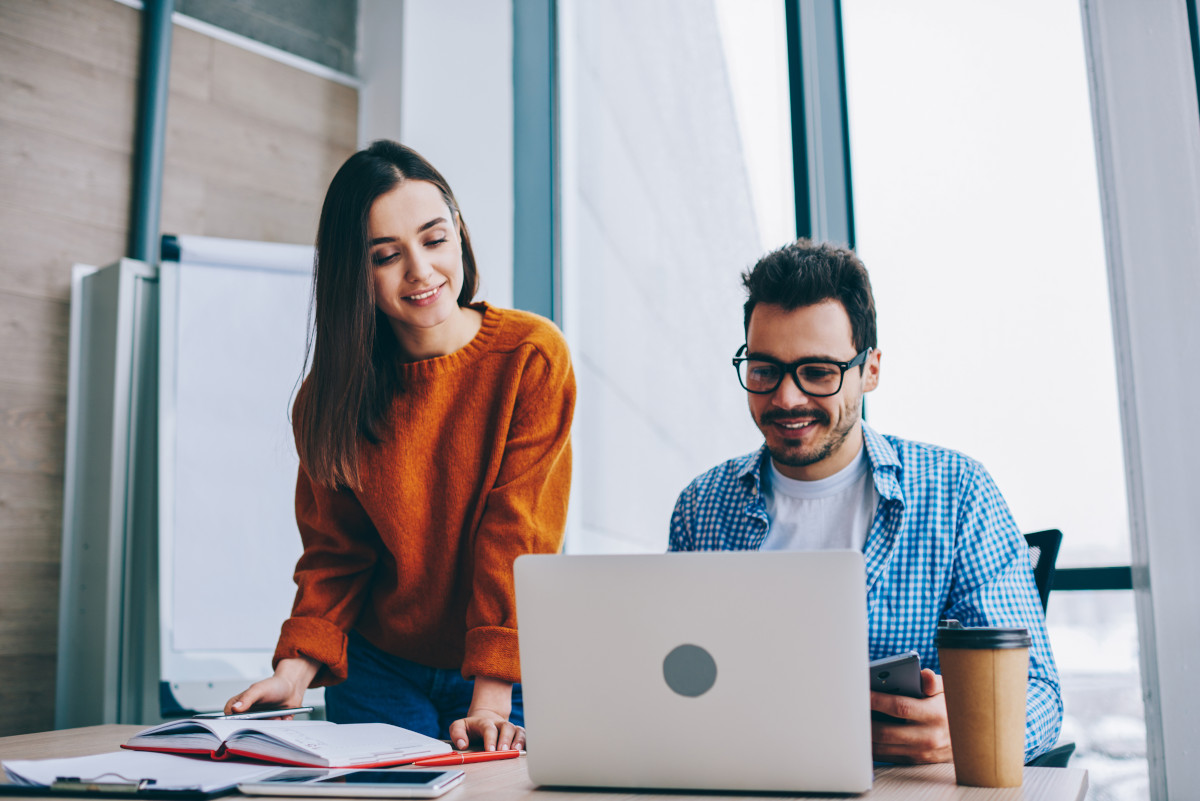 How to Drive Sales With Your Company’s Blog: Do’s, Don’ts, and Need-to-Knows