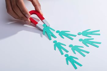 12 Customer Retention Strategies Used by Big Brands