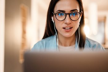 6 Ways to Enable Collaboration in the Age of Hybrid Work