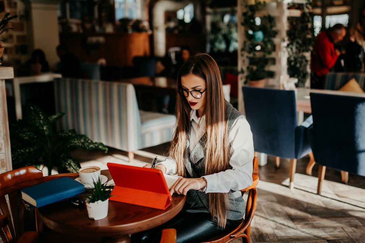 Jargon Buster: 11 Annoying Phrases You Need to Stop Using in Your Emails