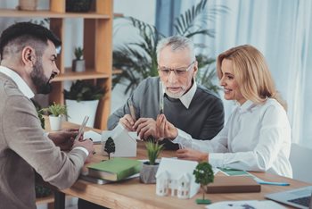 How to Understand and Manage 4 Generations in the 