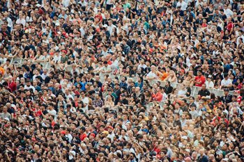How to Manage Huge Crowds at Your Business Conference