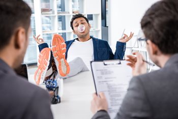 6 Pet Peeves Recruiters Don’t Want to See During Interviews