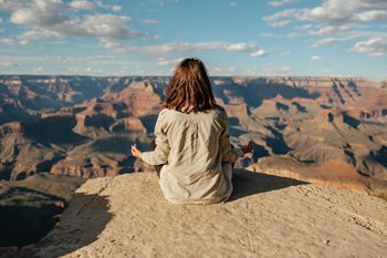 How to Implement Mindfulness in the Workplace