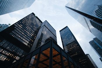 The Pros and Cons of a Commercial Mortgage