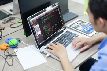 Business has outsourced its IT process to an MSP who is dealing with technical issues via a laptop