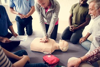 4 Benefits of Training Employees in CPR and First 