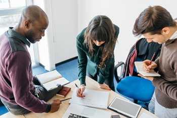 Managing Compliance Risks: Why CFOs and CCOs Should Work Together