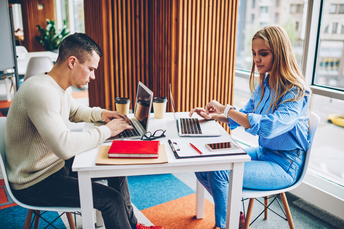 Harnessing the Power of Natural Light to Improve Workplace Performance 