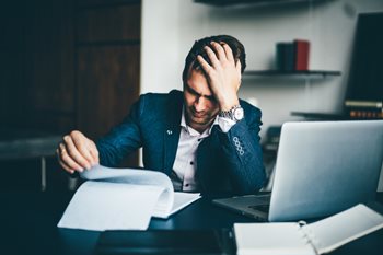  5 Tips to Help Employers Combat SAD in the Workplace 