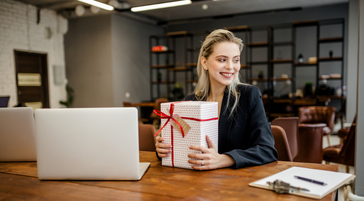 The Modern Types of Employee Recognition and Rewards for a Post-Pandemic Era