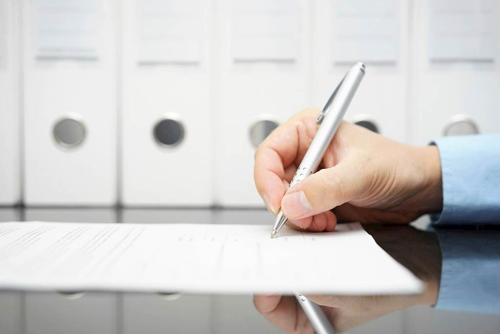 Changing an Employment Contract: What You Need To Know