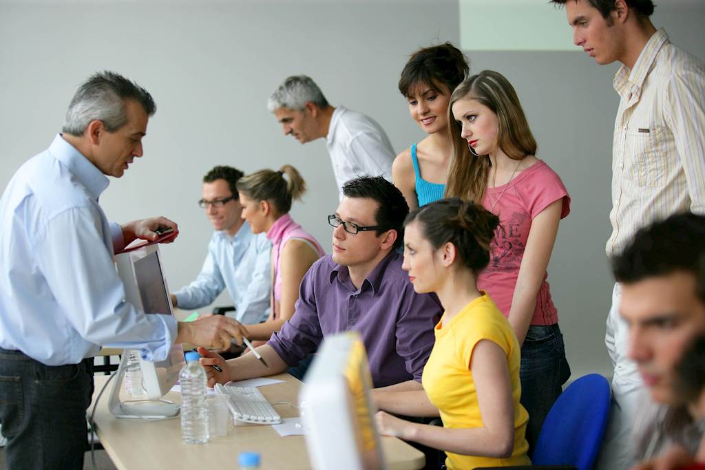 Here's Why You Should Focus on Employee Training in 2017