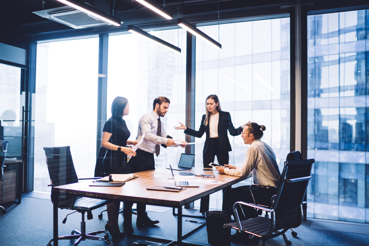 How to Handle Employee Contract Rejection: A Manager's Guide