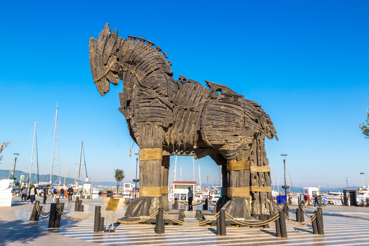 7 Types of Trojan Horses and How to Protect Your Enterprise