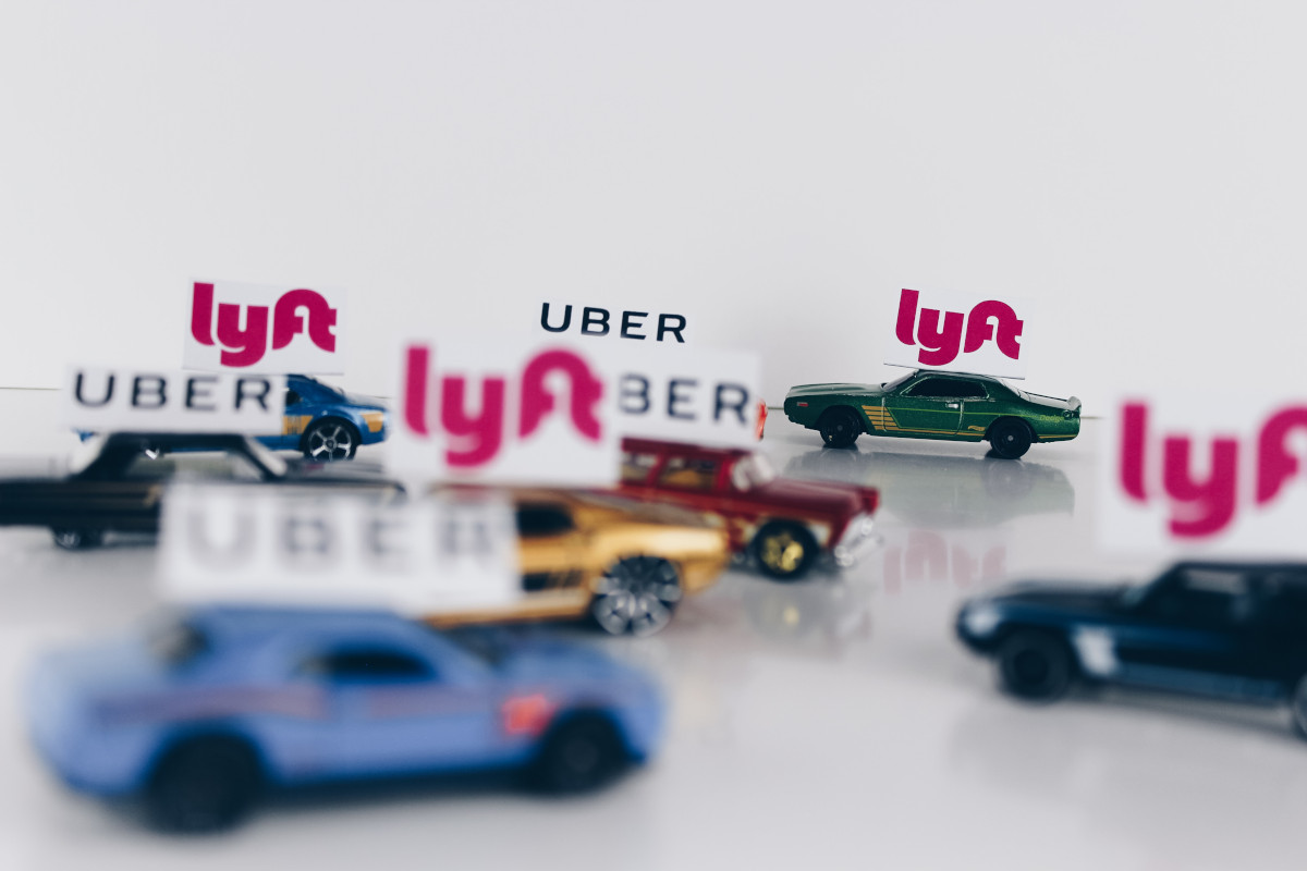 Lyft vs Uber: How to Win by Being Responsible