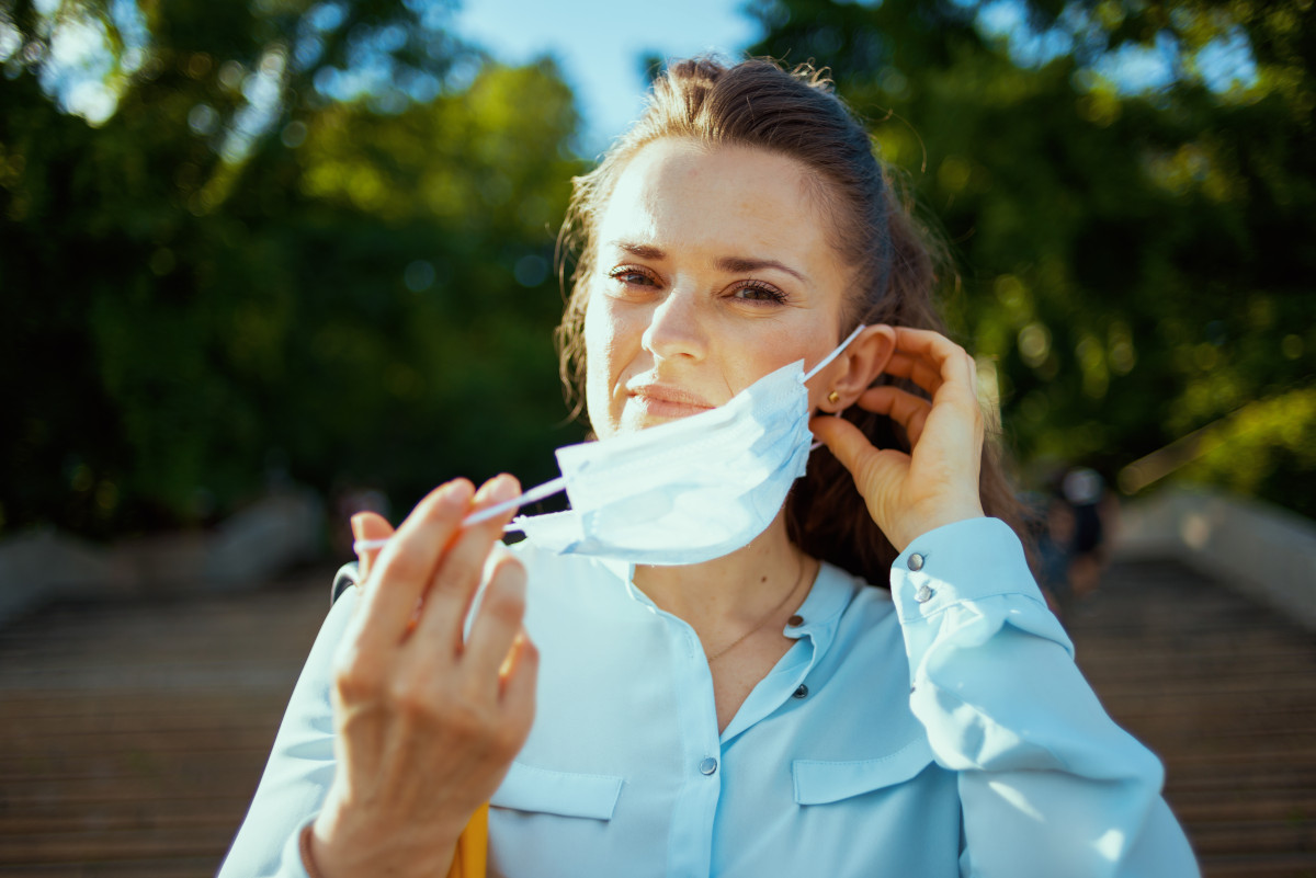 Managing COVID-19 Symptom Deception in the Workplace