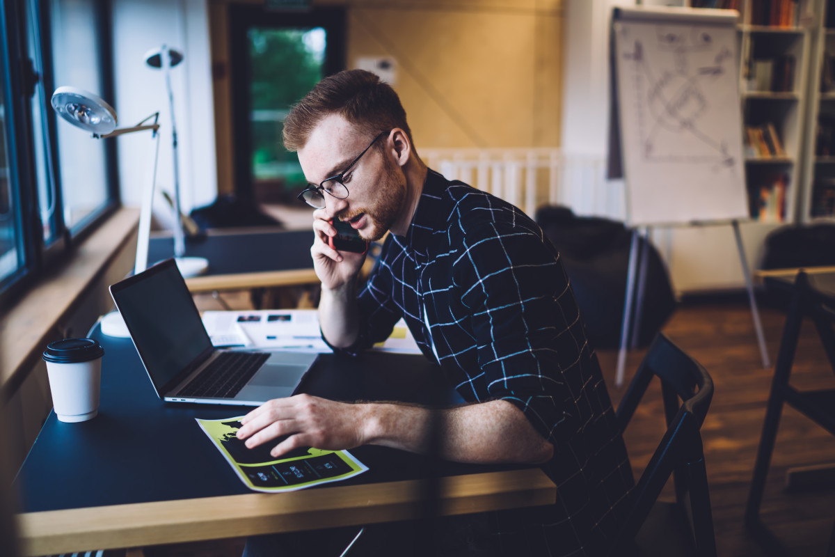 Legacy vs Cloud PBX: 4 Key Differences You Need to Know