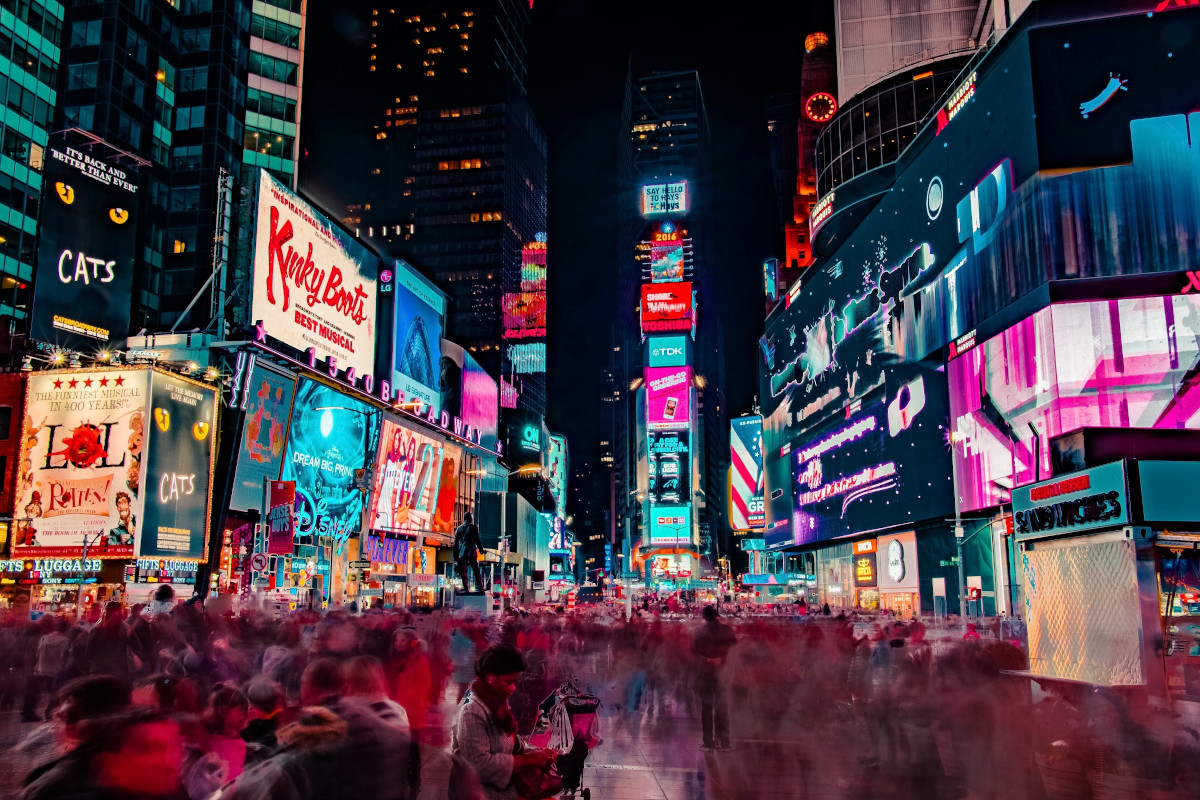 Programmatic Native Advertising vs Display