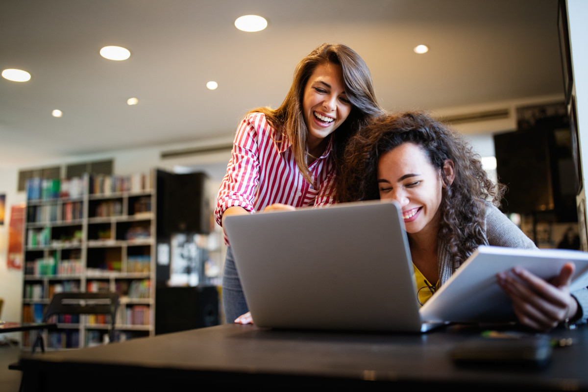 A Closer Look at Virtual Training Best Practices for the Education Industry
