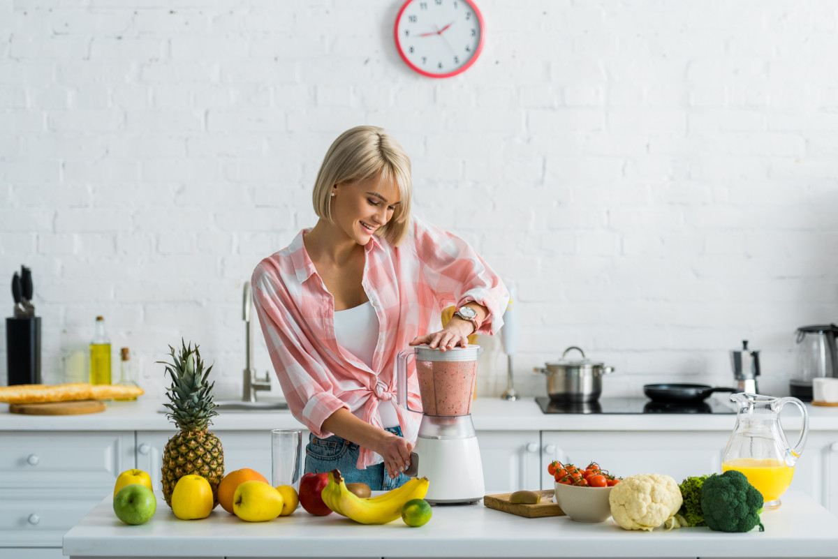 The Pros and Cons of a Blended Workforce