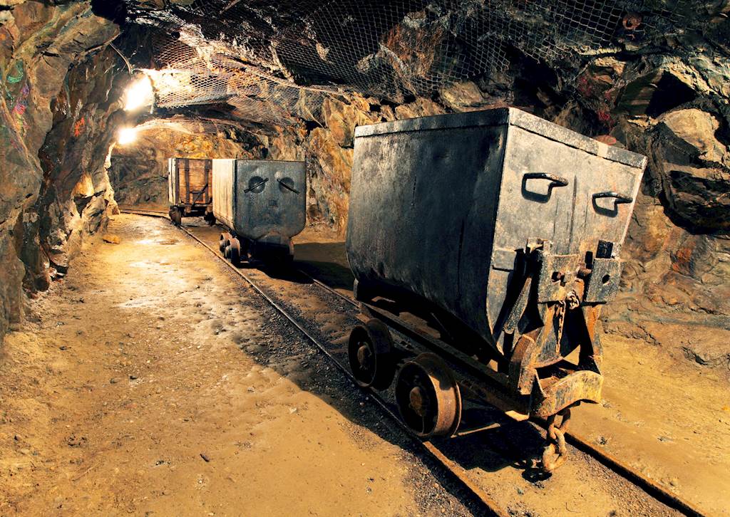 Getting to Grips with Data Mining: What Is It?