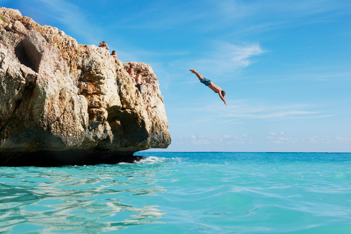 Diving into Digital Procurement: Definition, Benefits, Strategies