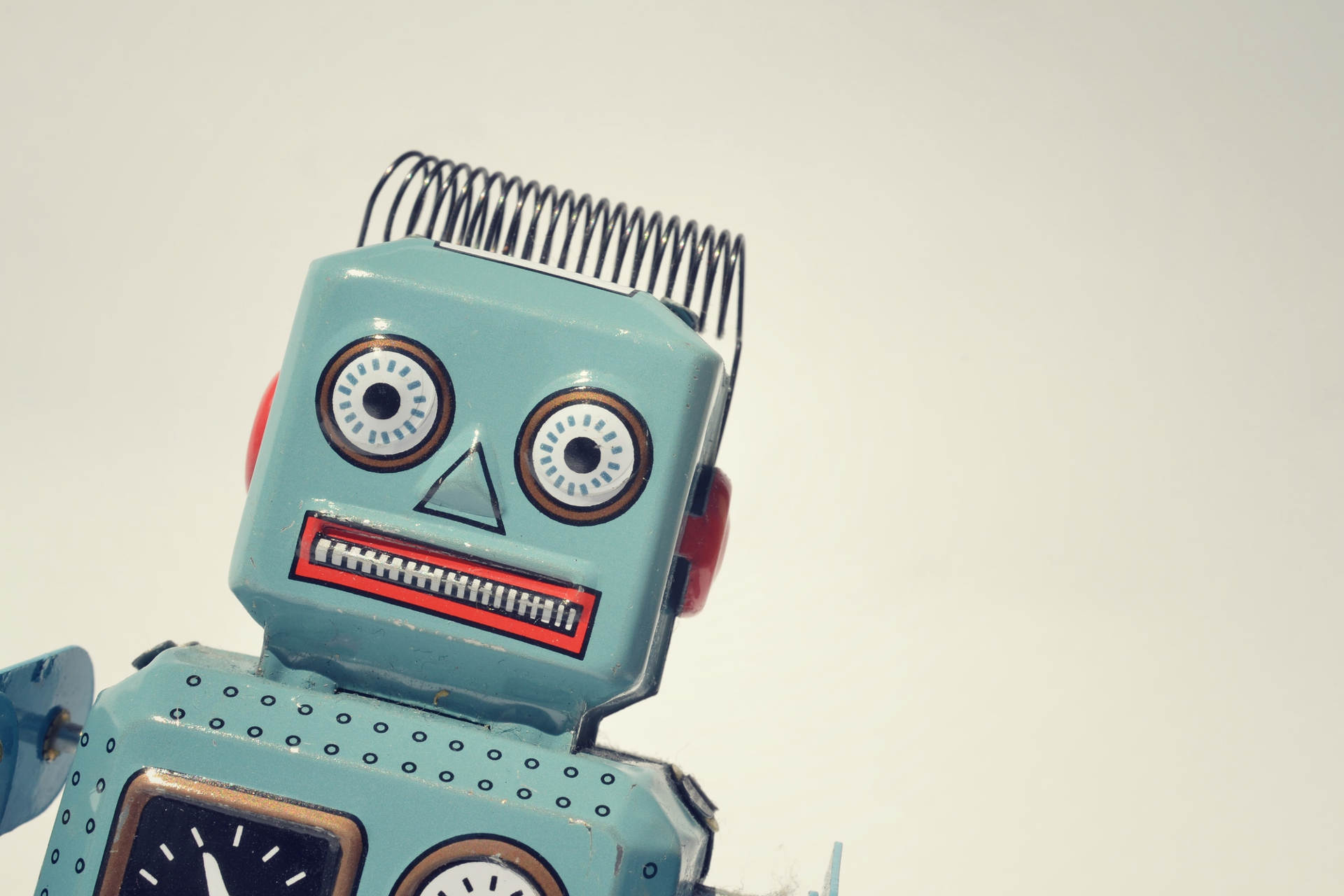 Can AI Choose Better Candidates than You?