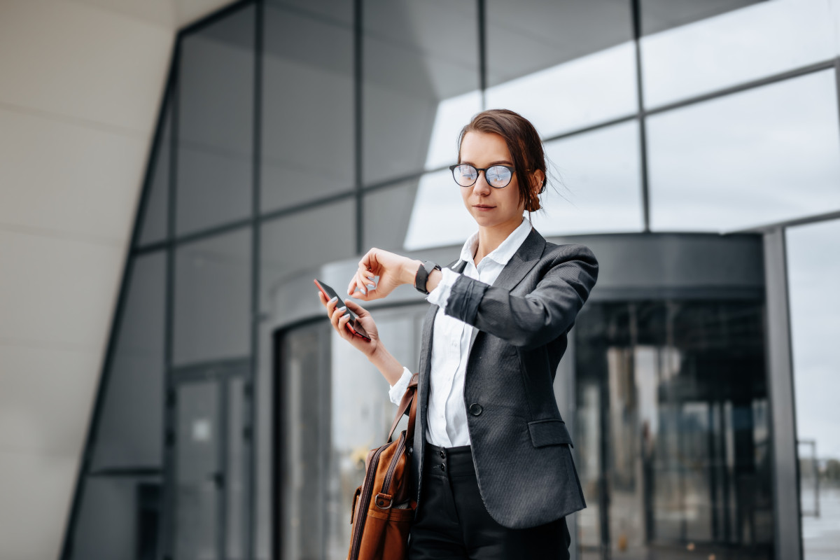 9 Tips to Keep Employees Showing Up On Time