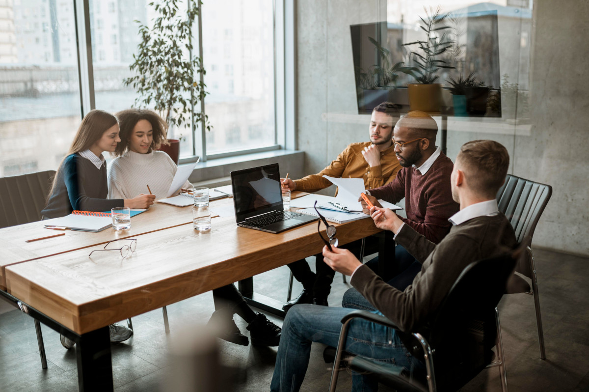 71% of Meetings are Useless. Here's What to Do Instead