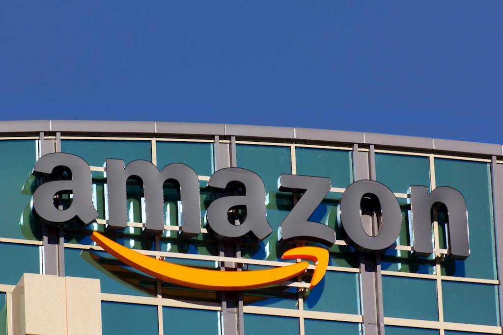 5 Things Your Small Business Can Learn from Amazon