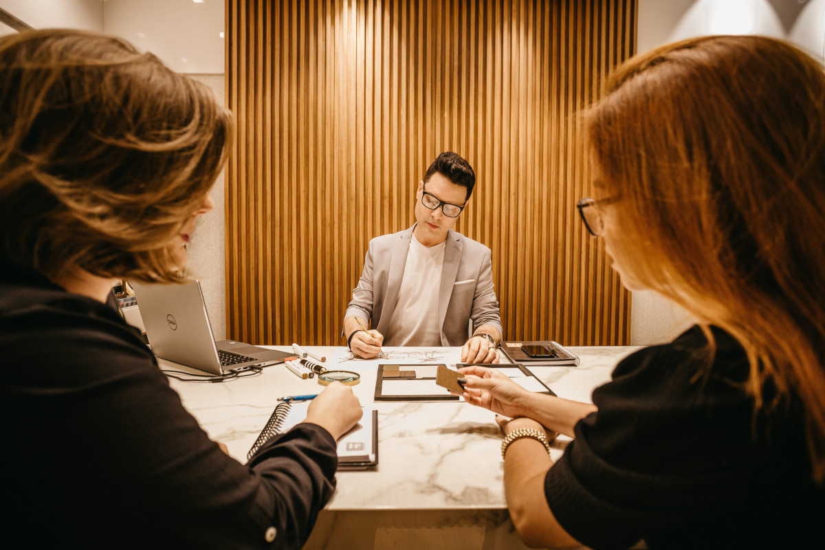 4 Questions You Must Answer Before Booking a Meeting