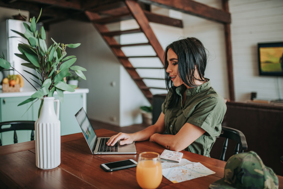 It's Time to Go Headless: 7 Advantages of Adopting a Headless CMS